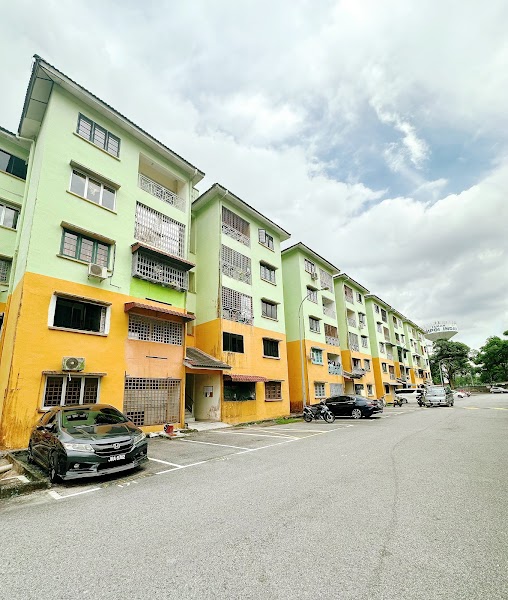 Auction: Unit No., Blok E, Pangsapuri Lily & Jasmine, Jalan Persisiran Titiwangsa Utama, Taman Tampoi Indah, 81200 Johor Bahru, Johor